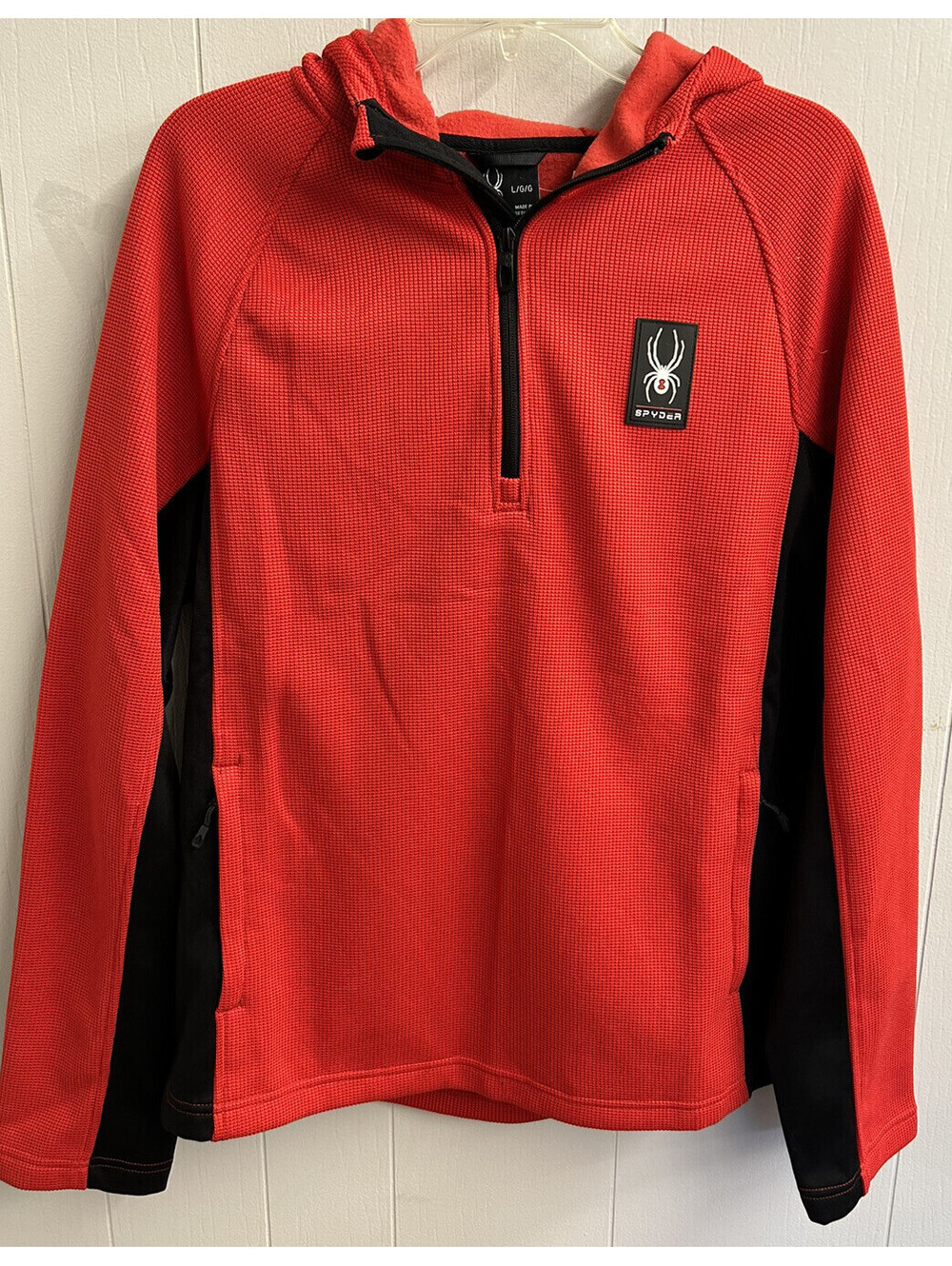 Spyder Mens Hoodie. Red With Black Sides & Part Of Sleeves. 1/4 Zip. Size L. NWT